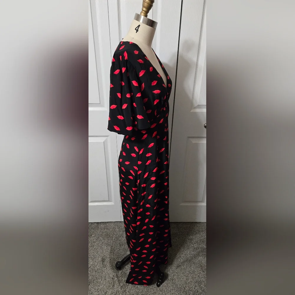 A New Day Black Maxi Dress W/ Lips ππ, Kiss Design Dress, Size 10, NWT - Picture 4 of 15